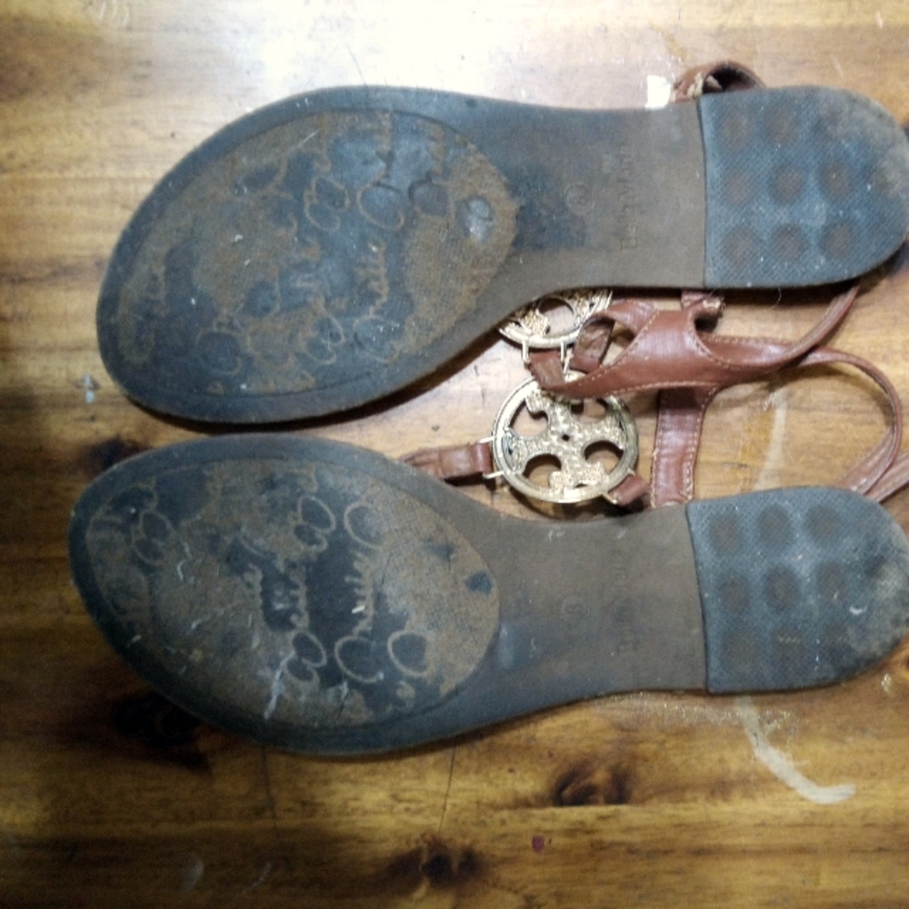 Sandals - Picture 1 of 2